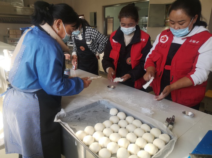 巾帼厨娘勤学艺 提升技能促振兴 1.png